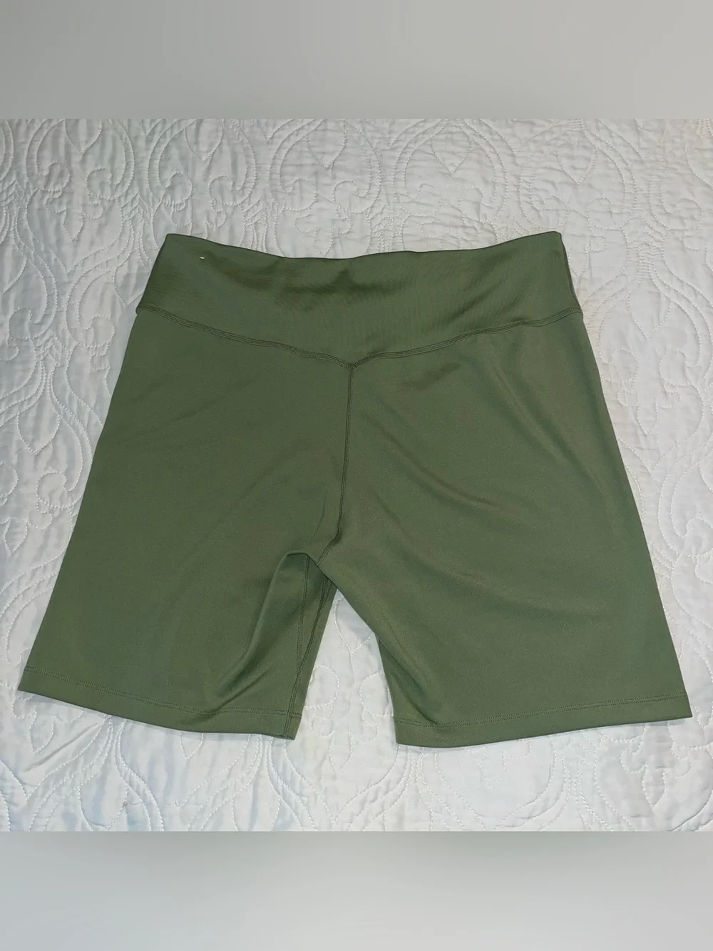 NWOT Nike Women's Olive Performance Bike Shorts with Hip Swoosh
